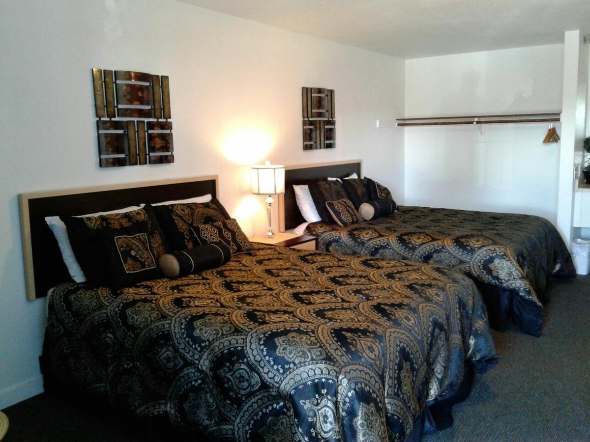 Motel West Бенд Екстер'єр фото